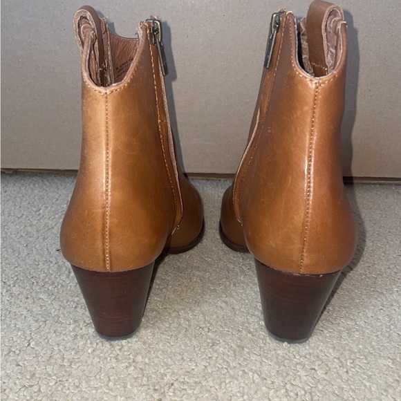 Women’s Western Bootie - Picture 2 of 8